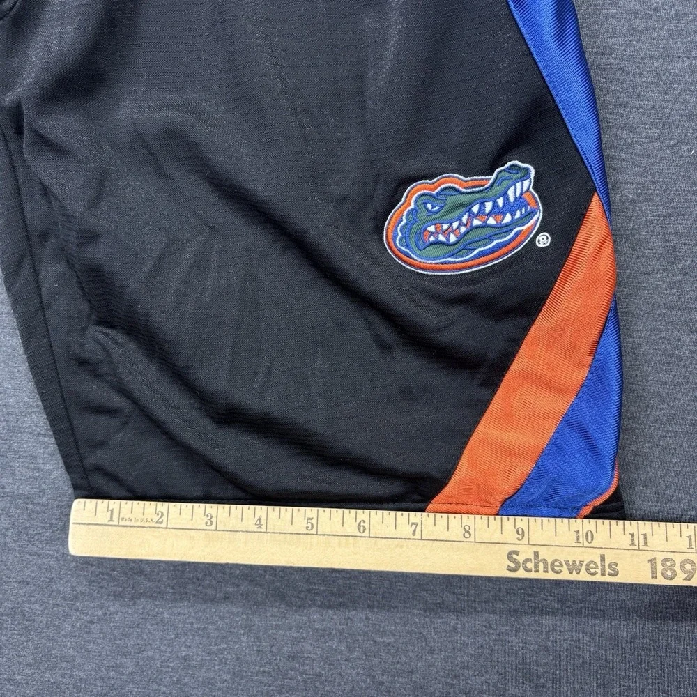 University OF Florida Gators Athletics Shorts Mens Small Logo Shiny Pockets NCAA